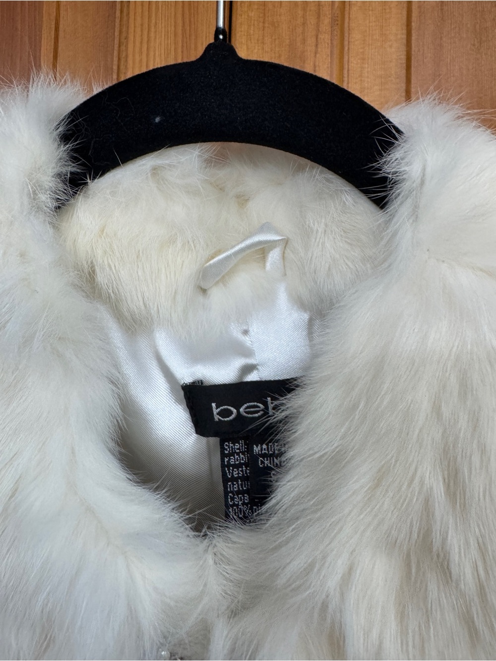 Y2K bebe Genuine Rabbit Fur Capelet Shrug with Rhinestone Clasp Sz S - Picture 10 of 10